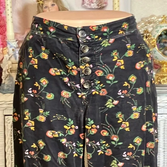 Anthropologie Pilcro Pants Cotton corduroy flare leg floral print Black size 26 - Picture 5 of 9